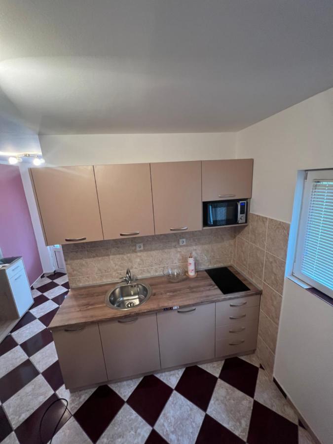 Apartment Elena Tivat Buitenkant foto