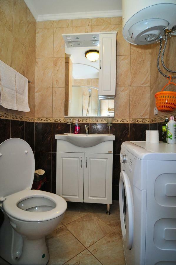 Apartment Elena Tivat Buitenkant foto